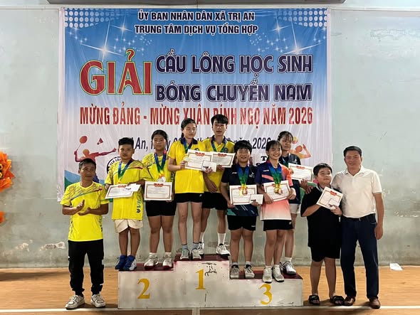 Trường THCS Lê Quý Đôn đã xuất sắc đạt giải nhì toàn đoàn giải Cầu Lông xã Trị An